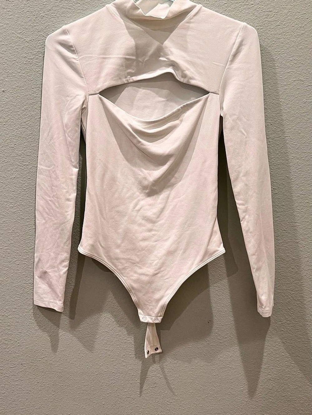 Babaton Contour Cutout Mockneck Longsleeve Bodysuit Long Sleeve Bodysuit White S